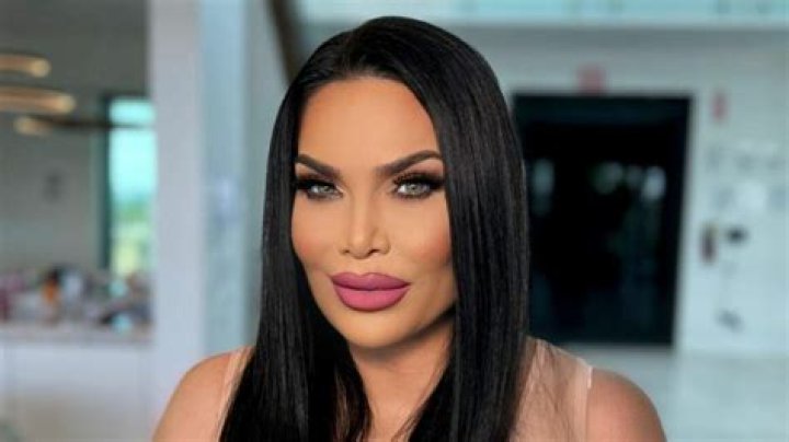 Bianca Censori's Plastic Surgery Odyssey: Unveiling The Journey