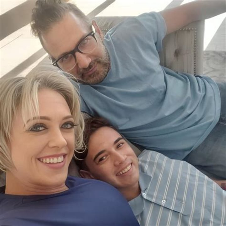 Dee Williams Bio, Age, Net Worth, Books, Husband, Children |