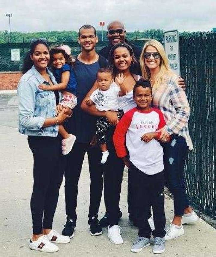 Frank Thomas Has a Large Family With Wife Megan Celba