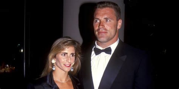 Howie Long Wife: Diane Addonizio |