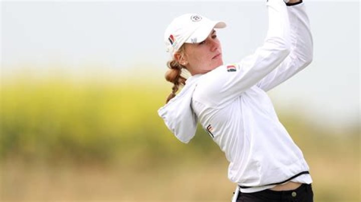 Is Aline Krauter married? |