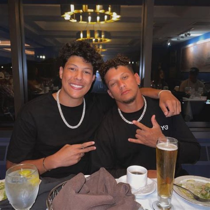 Is Jackson Mahomes Gay? The Truth About Patrick Mahomes’ Brother |