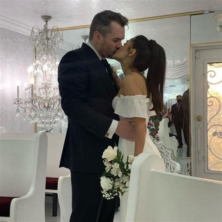 Jim Jefferies Wife; Who The Comedian Married