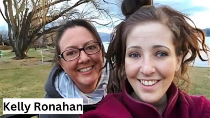 Kelly Ronahan Wiki, age, family, update 2022, pulling nerve, timeline, photo, Instagram |