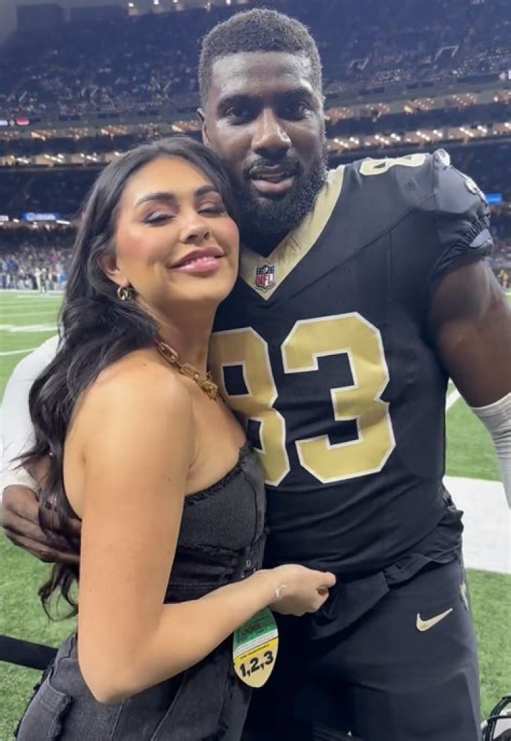 Marshawn Lynch | Wife: Is Former NFL RB Married?