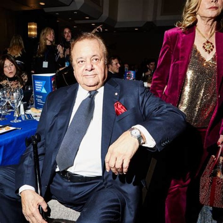 Paul Sorvino, Lorraine Davis |