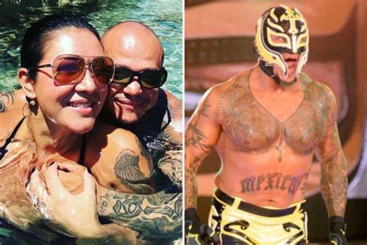 Rey Mysterio's Wife's Height Revealed