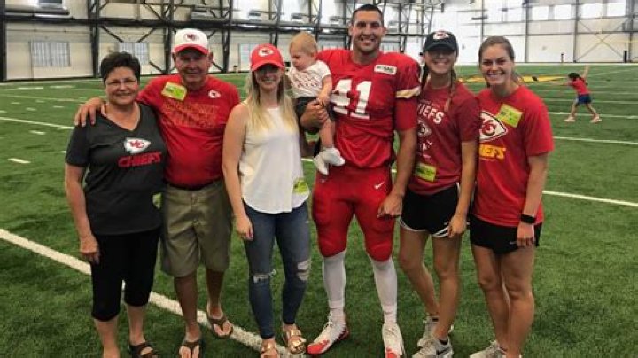 Robbie Gould age, height, ethnicity, family, college, 40 time, draft, trade, net worth, Instagram |