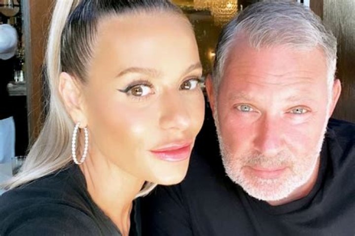 The Intriguing Truth About PK Kemsley's First Marriage