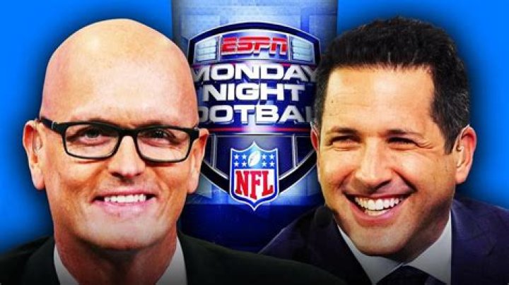 The Mexican Sportscaster Who Had the Time of His Life on Monday Night Football |