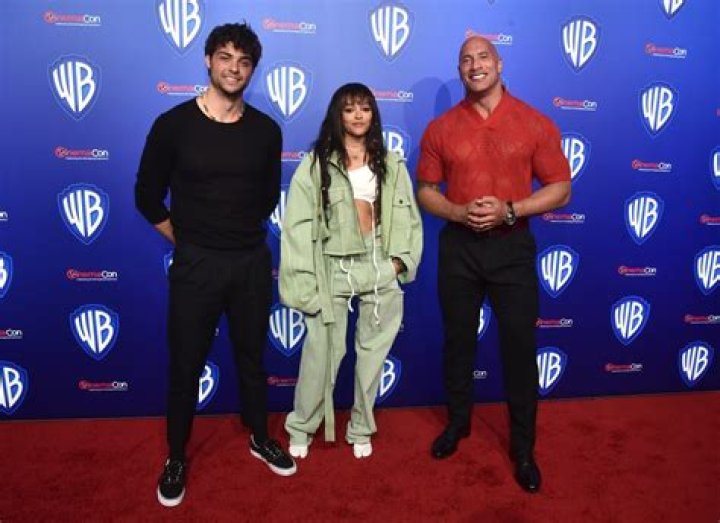 Uncover The Secrets Behind Noah Centineo's Towering Height