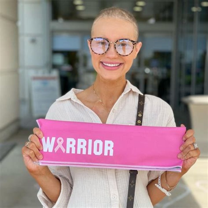 Unveil Delia Chatwin's Literary Legacy: An Obituary To Rediscover