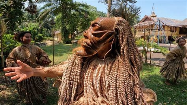 Unveiling Lukas Gage's Height: Unlocking Surprising Discoveries