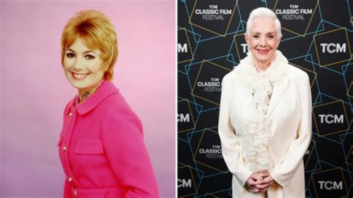 Unveiling The Enduring Legacy Of Shirley Jones, Hollywood's Timeless Icon