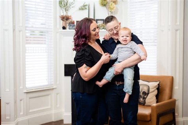 Unveiling The Enigma: Karen Akunowicz's Husband Revealed