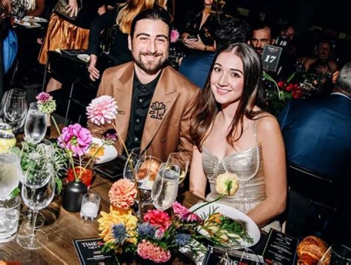 Unveiling The Secrets: Noah Kahan's Wife Revealed!