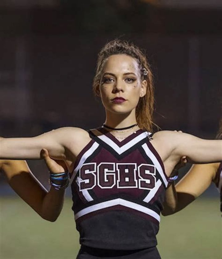 Unveiling The Secrets Of Marlo Kelly's Towering Height