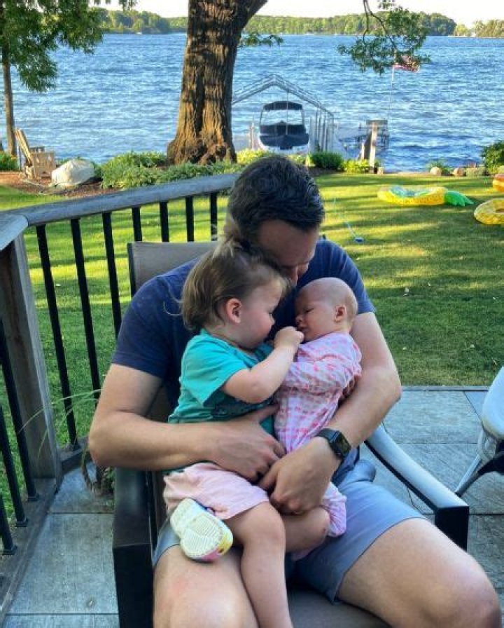 Who Is Jamie Erdahl Married Too? Her Husband and Baby