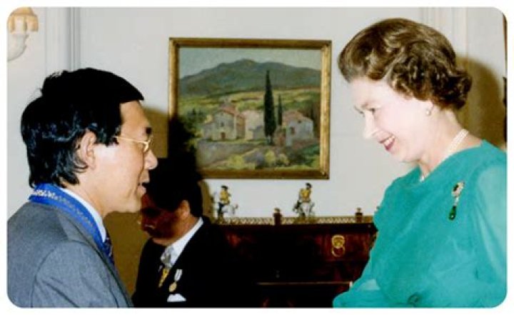 Who Was Victor Chang Wife, Ann Simmons? |